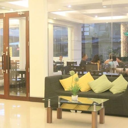 Negrense Suites Bacolod Exteriér fotografie
