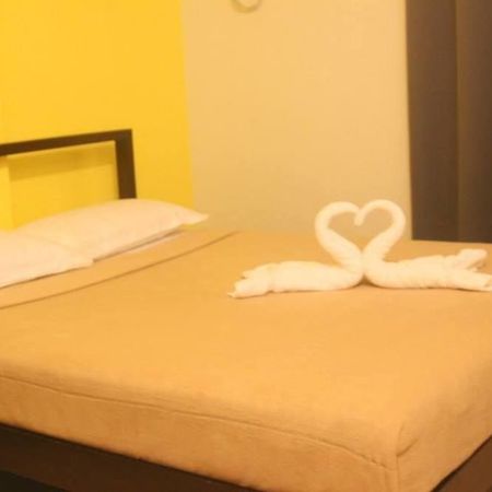 Negrense Suites Bacolod Exteriér fotografie