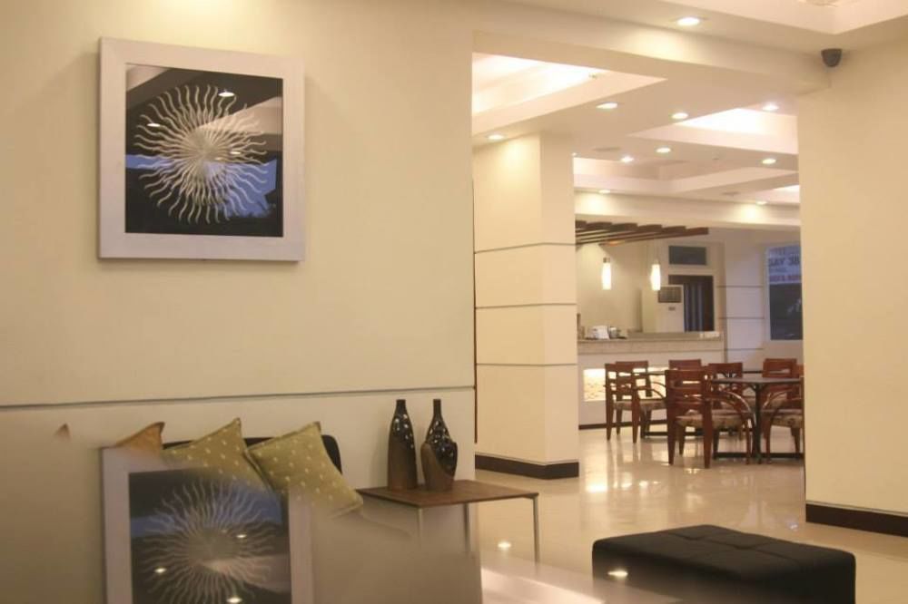 Negrense Suites Bacolod Exteriér fotografie