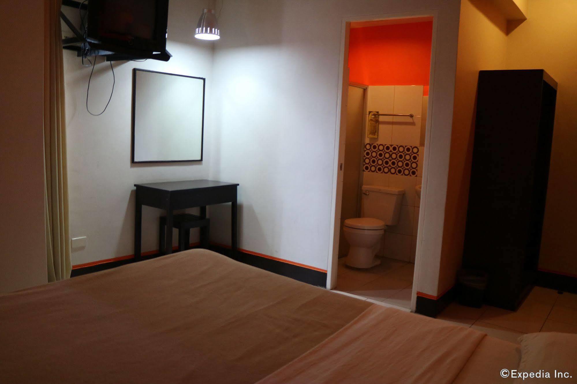 Negrense Suites Bacolod Exteriér fotografie