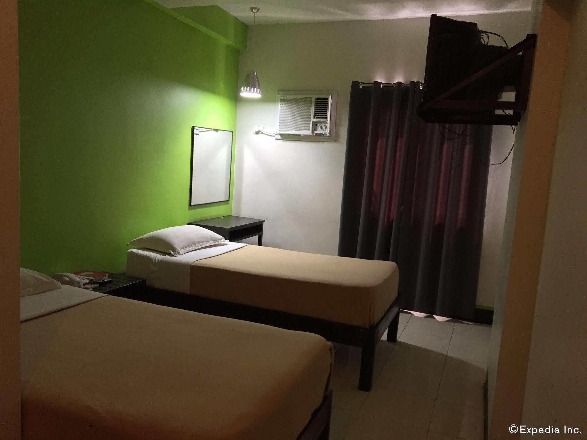 Negrense Suites Bacolod Exteriér fotografie