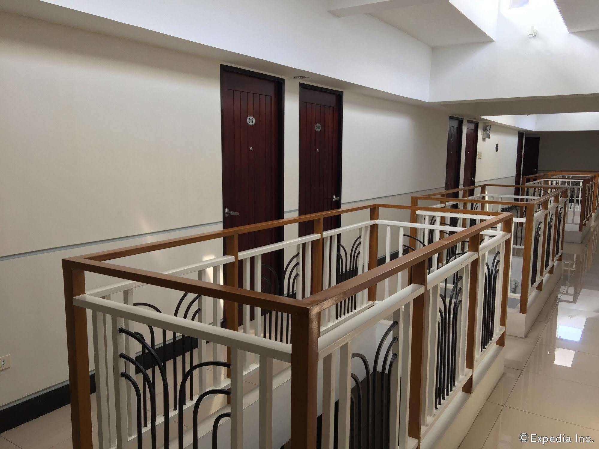 Negrense Suites Bacolod Exteriér fotografie