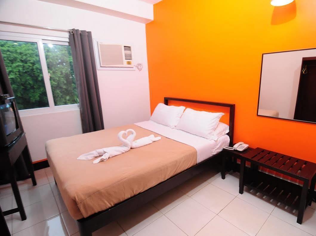 Negrense Suites Bacolod Exteriér fotografie